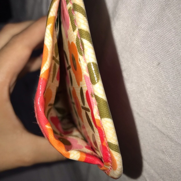 Vera Bradley Tech Pocket - Picture 4 of 4